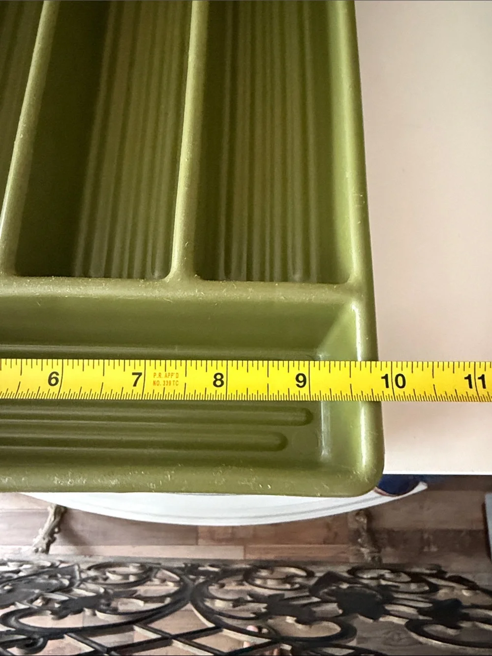 Vintage Avocado Green Plastic Utensil Tray Organizer